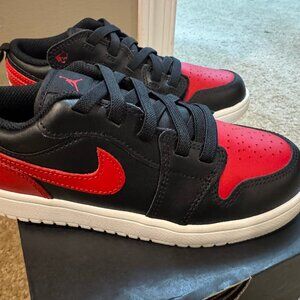 Air Jordan Retro 1 Low Alt 'Bred Twist (Ps)